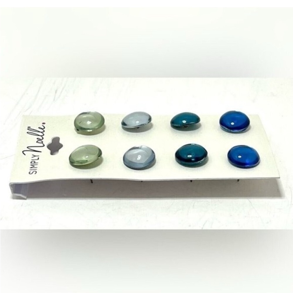 NWT Simply Noelle Ombré Ocean Shimmer Stud Earrings (4 pairs) - Picture 5 of 6